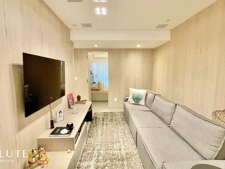 Apartamento à venda 3 dormitórios na Barra Sul