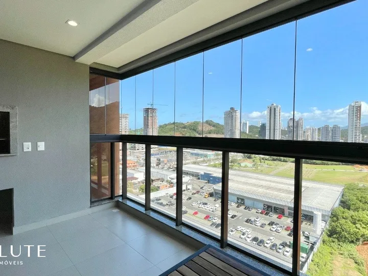 Apartamento à venda 2 dormitórios na Praia Brava
