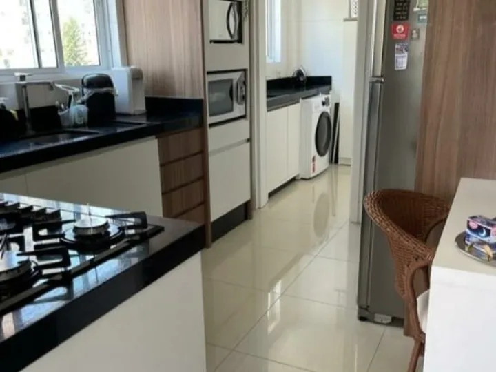 Apartamento á venda 3 dormitórios no Centro