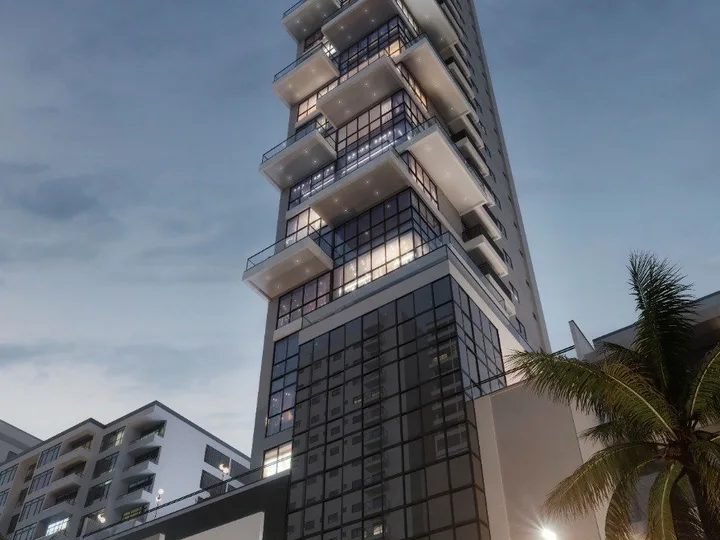 Apartamento à venda 4 suítes na Barra Sul.