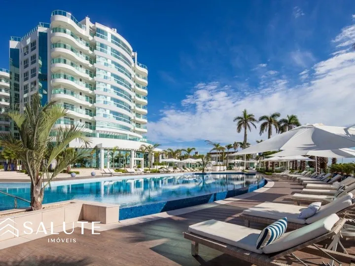 Apartamento à venda com 4 suítes na Praia Brava
