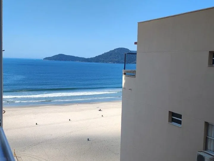 Apartamento 2 dormitórios na Barra Norte