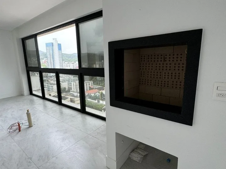Apartamento para Locação 03 Suítes nos Pioneiros