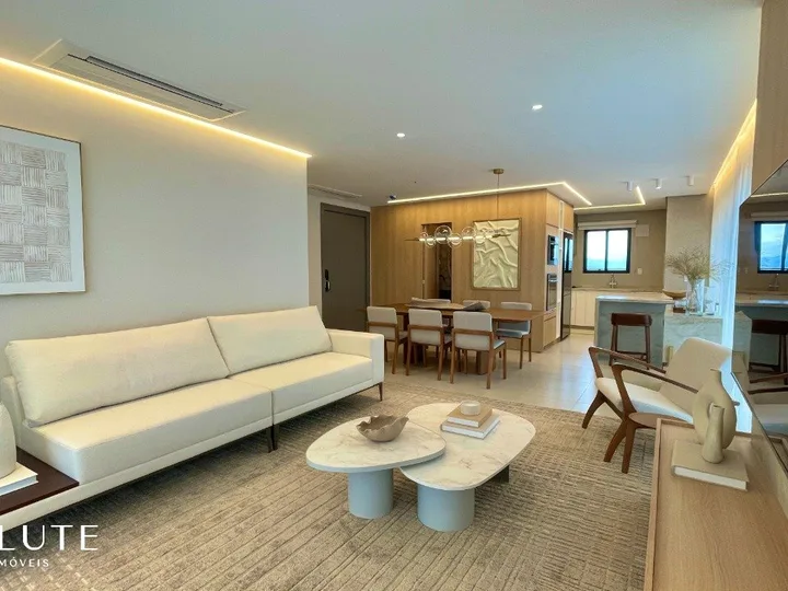 Apartamento alto padrão com 4 dormitórios