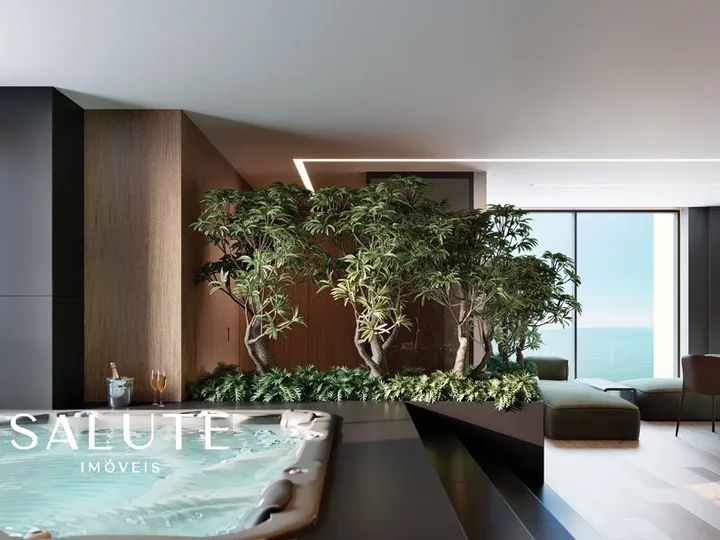 Apartamento 4 suítes Frente mar.