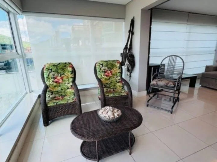 Apartamento á Venda 3 suítes na Barra Sul