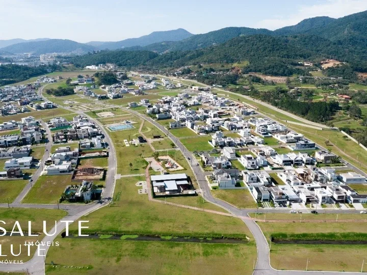 Terreno à venda em Camboriú
