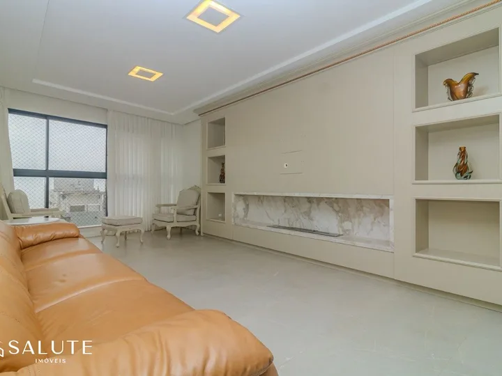 Apartamento 4 suítes à venda na Barra Norte.