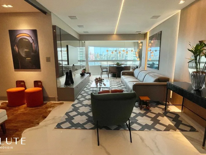 Apartamento à venda com 3 suítes na Barra Norte
