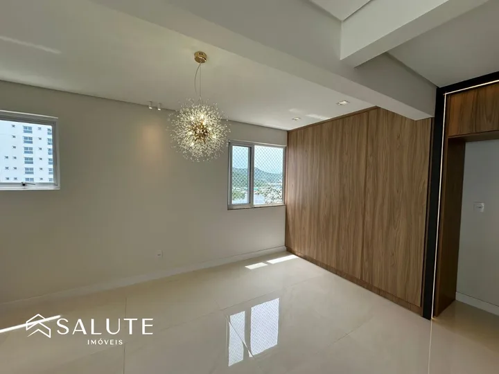 Apartamento à venda 3 dormitórios na Barra Sul