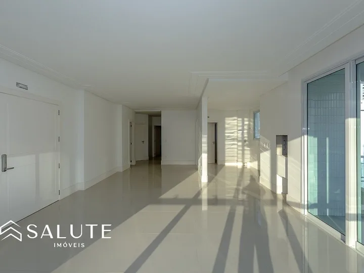 Excelente Apartamento Quadra Mar