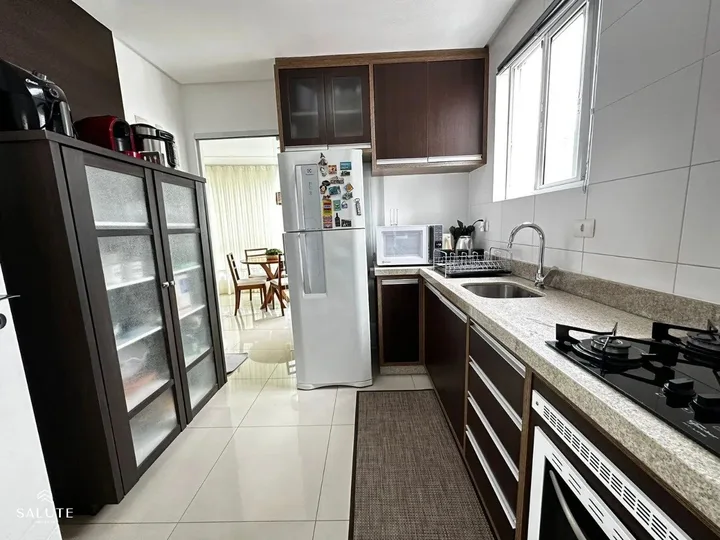 Apartamento à venda com 3 suítes na Barra Sul