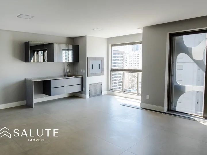 Apartamento à venda 4 suítes no Centro