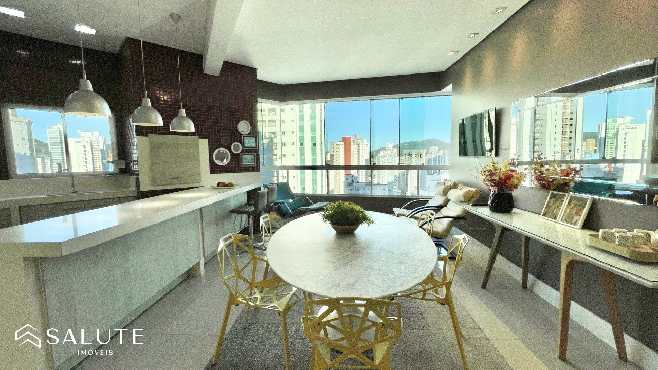 Apartamento à venda com 3 suítes no Centro