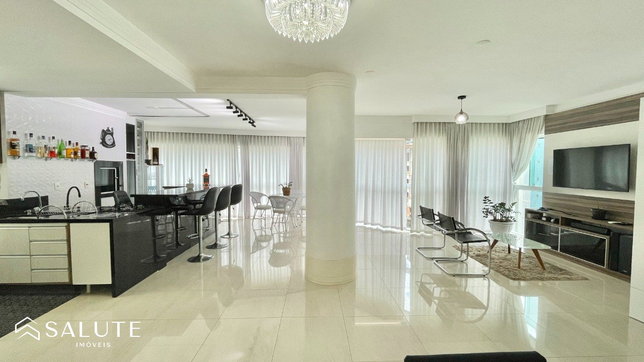 Apartamento 3 dormitórios na Barra Sul