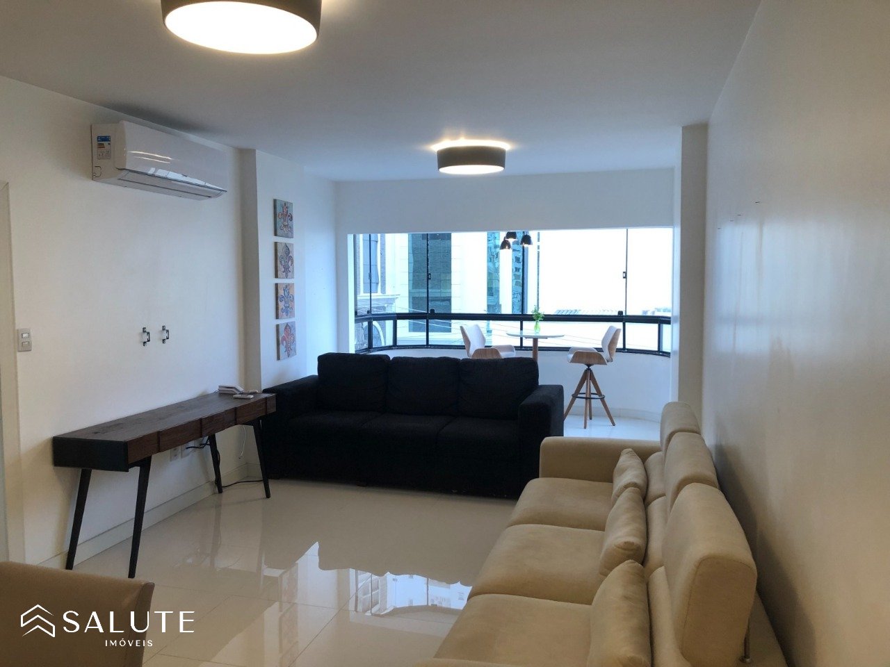 Apartamento à venda com 2 dormitórios Barra Sul