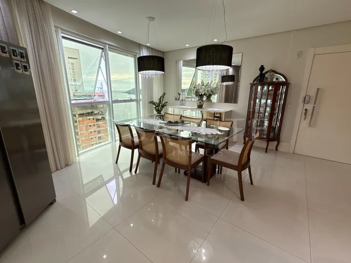 Apartamento à venda com 3 suítes no Centro