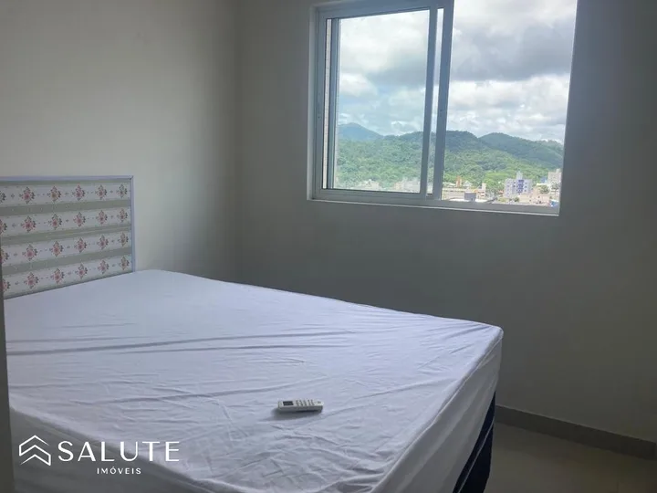 Apartamento com 3 dormitórios na Barra Sul