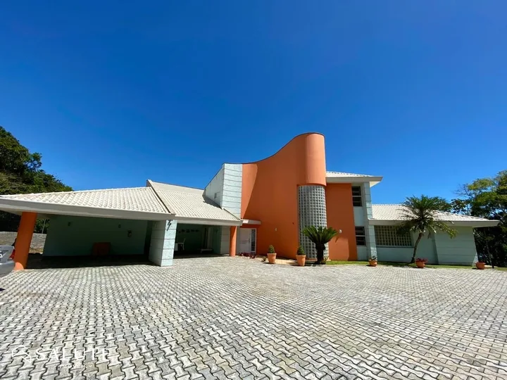 Casa à venda com 6 dormitórios em Porto Belo