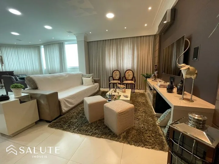 Apartamento com 3 suítes à venda na Barra Sul