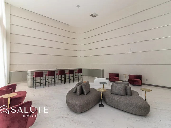 Apartamento à venda com 4 suítes na Barra Sul