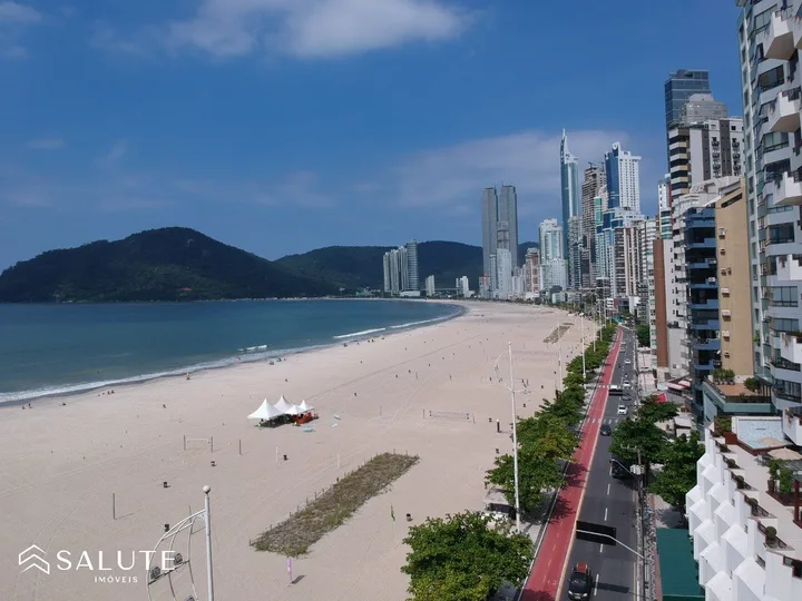 Apartamento 3 dormitórios em Centro Balneário Camboriú