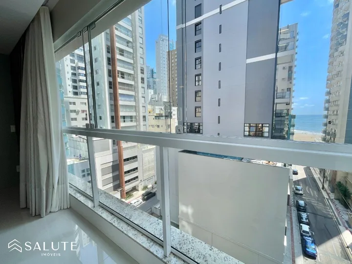 Apartamento aluguel anual 3 suítes Barra Sul.