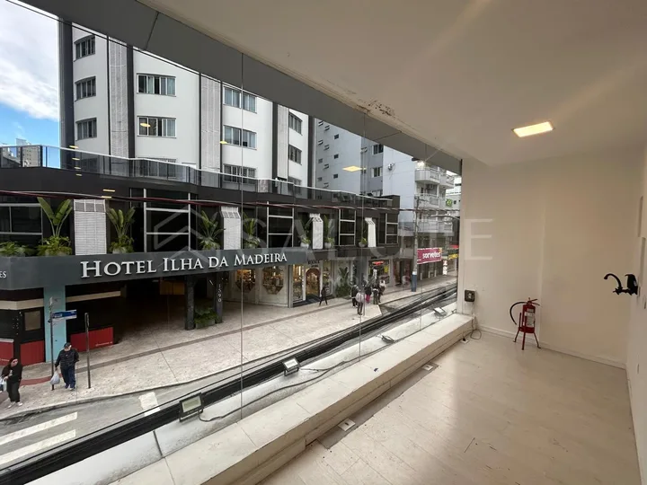 Sala Comercial aluguel anual no Centro