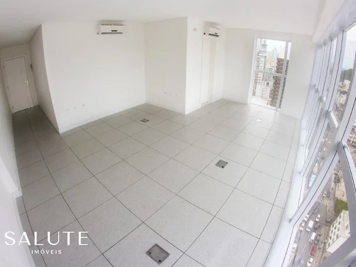Casa 5 dormitórios em Condomínio Caledônia Camboriú