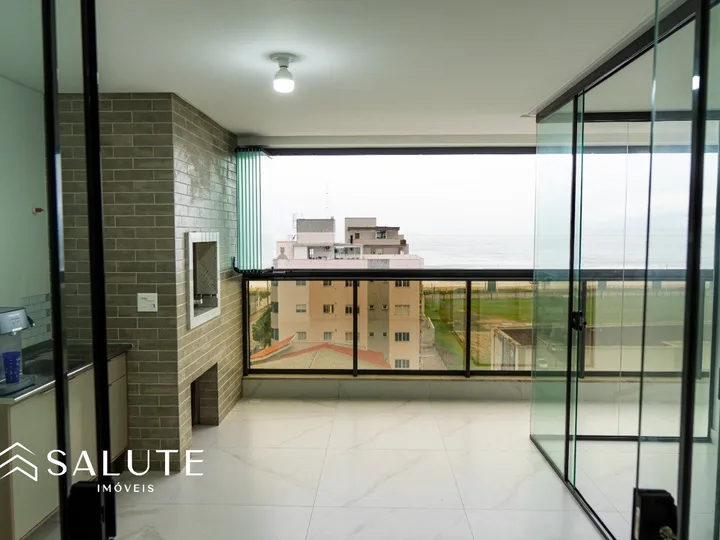 Apartamento à venda com 3 suítes na Praia Brava