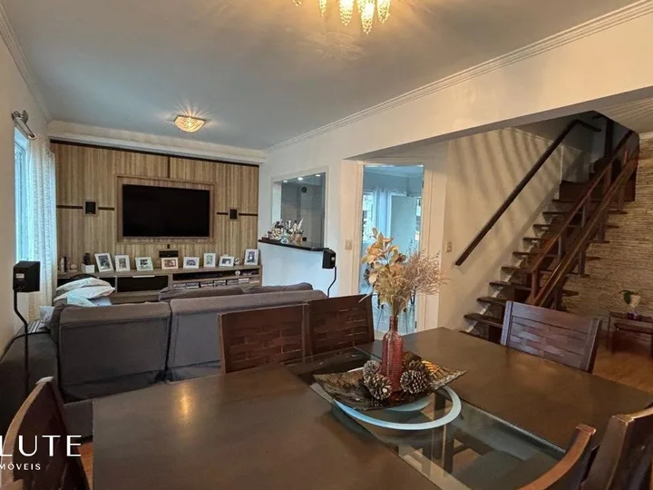 Apartamento à venda com 3 dormitórios no Centro