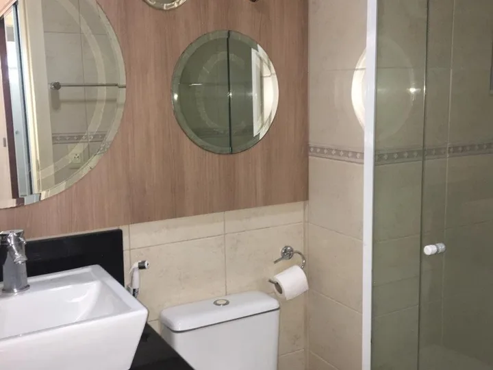 Apartamento á venda com 3 Dormitórios no Centro