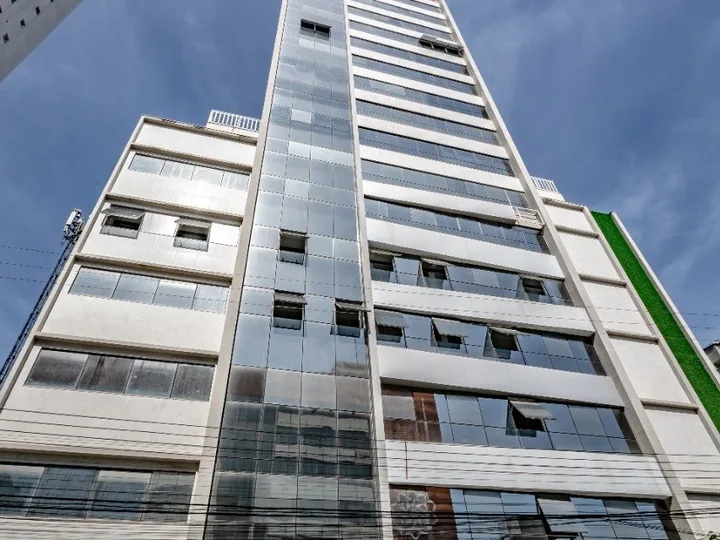 Sala Comercial aluguel anual no Pioneiros
