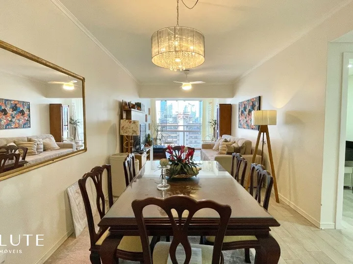Apartamento à venda com 3 dormitórios no Centro