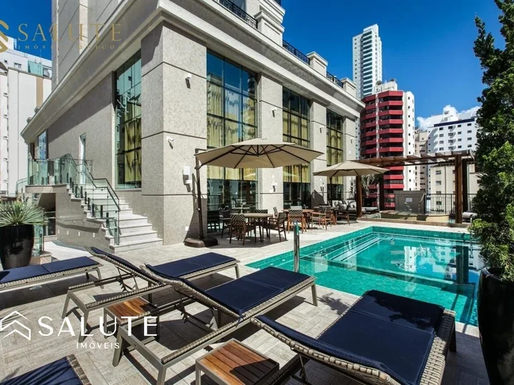 Apartamento a venda com 4 suites na Barra Sul