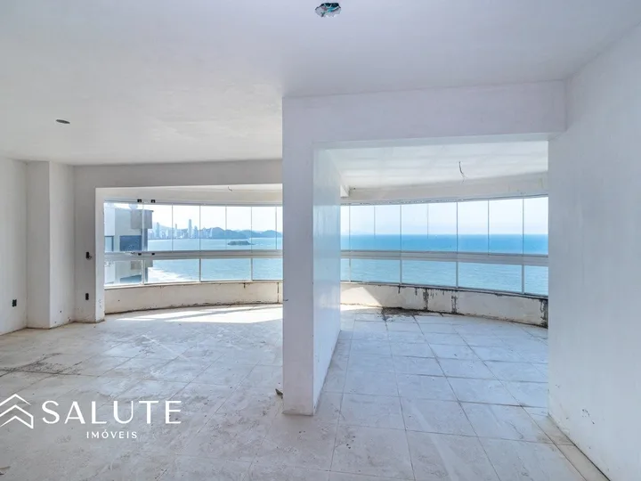 Apartamento frente mar Barra Sul
