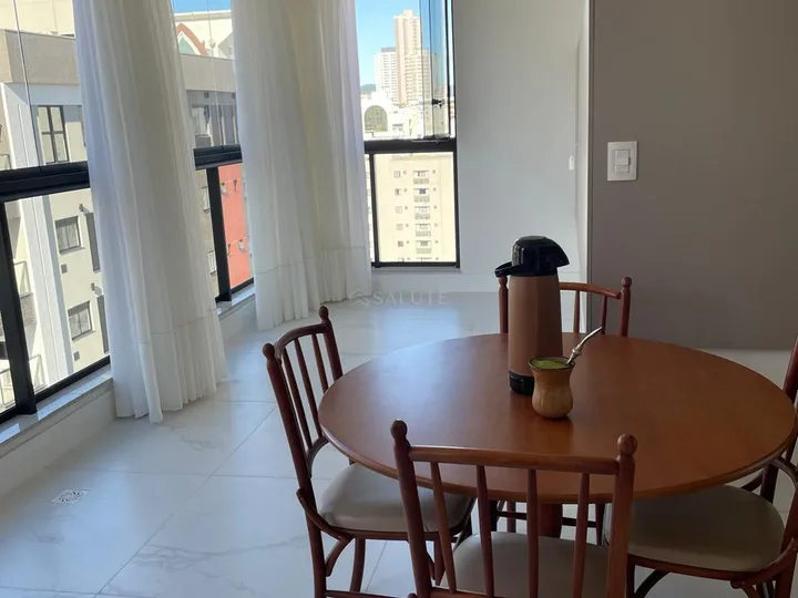 Apartamento à venda com 3 suítes Itapema
