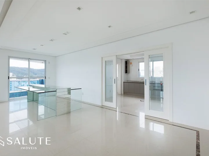 Apartamento a venda 2 suítes no Centro