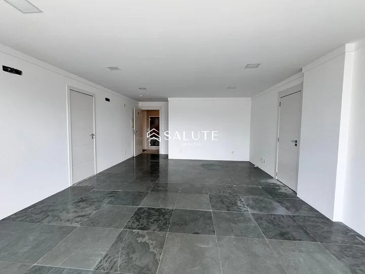Sala Comercial à venda anual no Pioneiros
