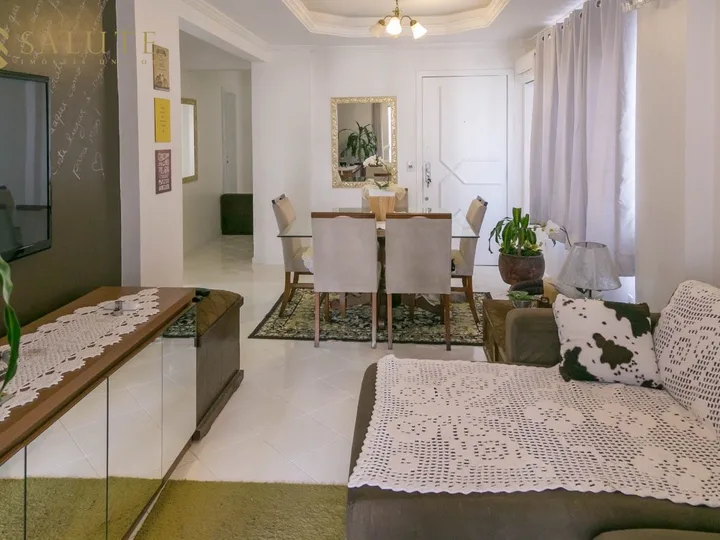Apartamento com 3 Dormitórios no Centro