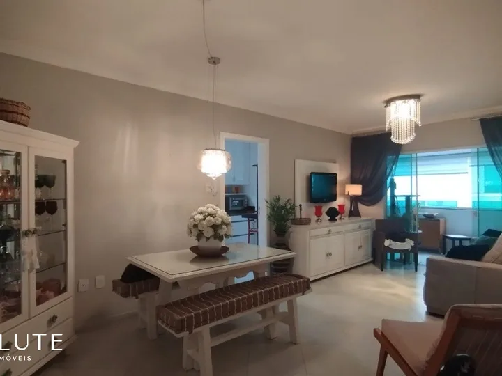 Apartamento à venda com 2 dormitórios no Pioneiros