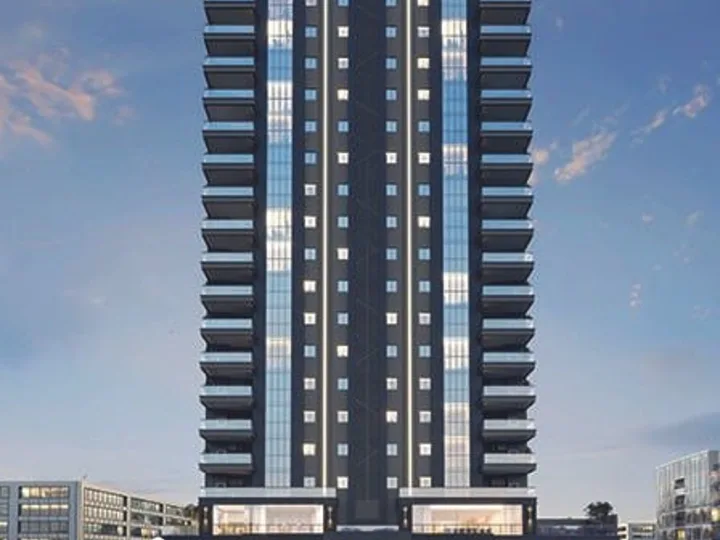 Apartamento à venda 4 suítes na Meia Praia