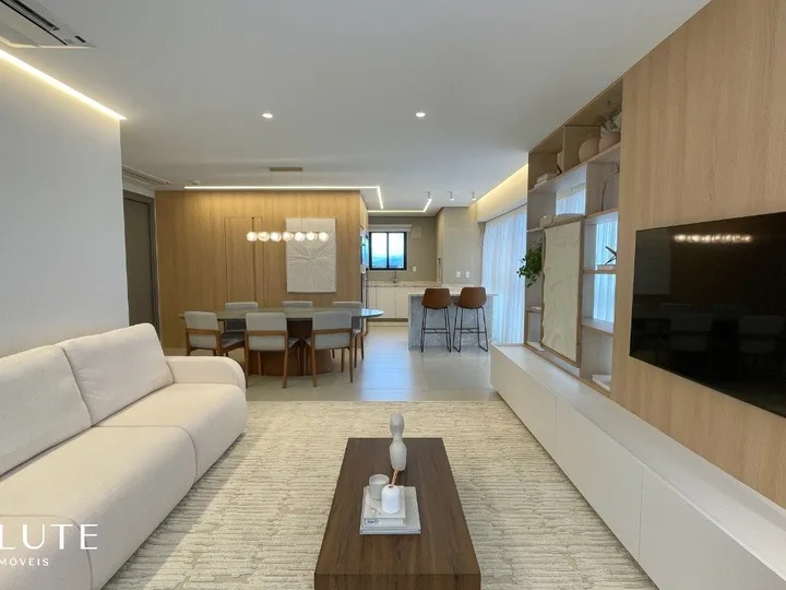 Apartamento alto padrão com 4 dormitórios