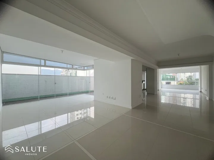 Apartamento a venda com 3 suites no Centro