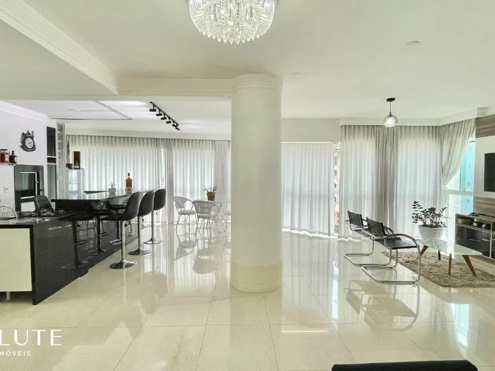 Apartamento 3 dormitórios na Barra Sul