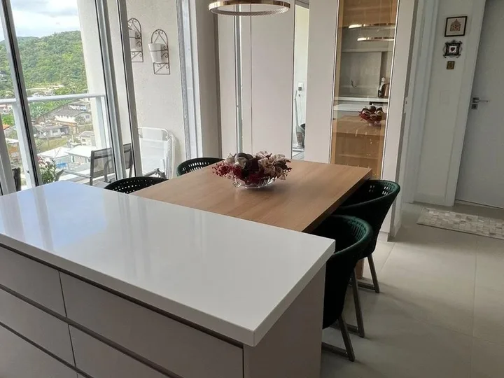 Apartamento à venda 2 dormitórios na Praia Brava