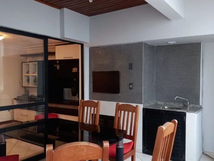 Apartamento à venda com 3 dormitórios na Barra Sul