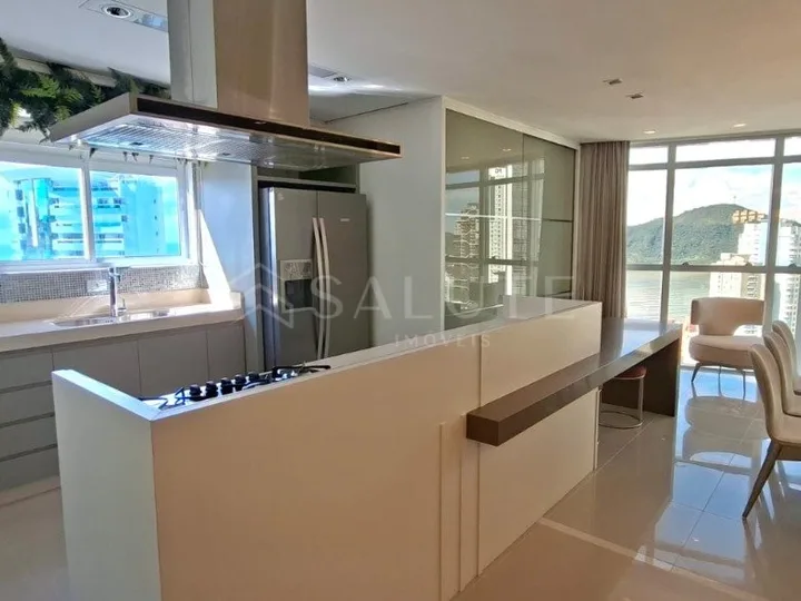 Apartamento à venda 3 suítes na Barra Sul