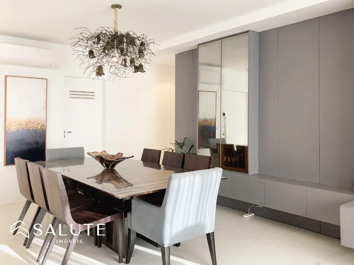 Apartamento Novo com 4 Suítes a 250m da Praia.
