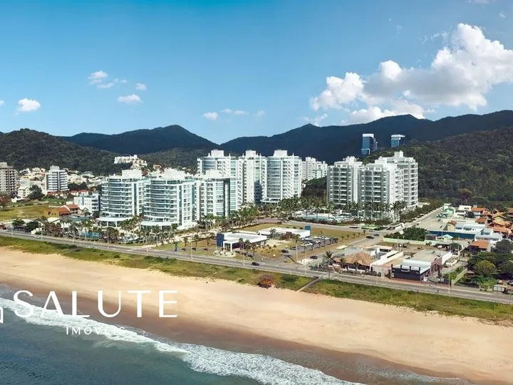 Apartamento com 3 suítes na Praia Brava